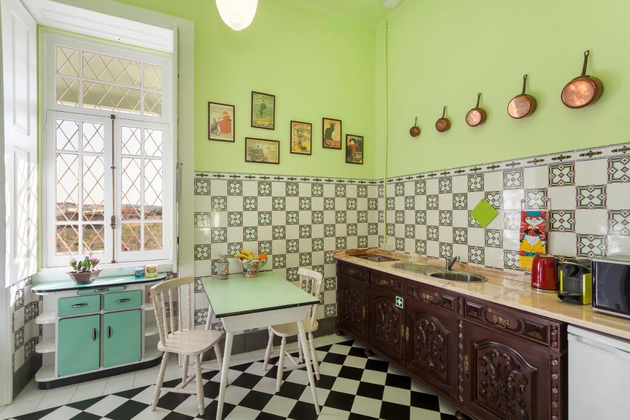 Vintage Balcony Guesthouse Ovar Exterior photo